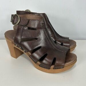 Brown Leather Women's Sandals